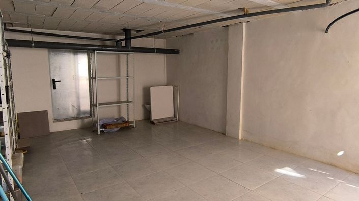 Image No.36-3 Bed Quad for sale