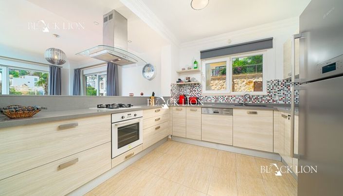 Image No.10-Villa de 5 chambres à vendre à Kalkan