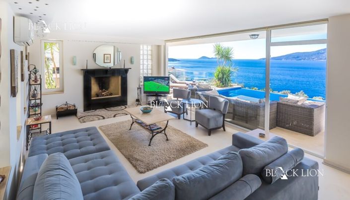 Image No.20-4 Bed Property for sale