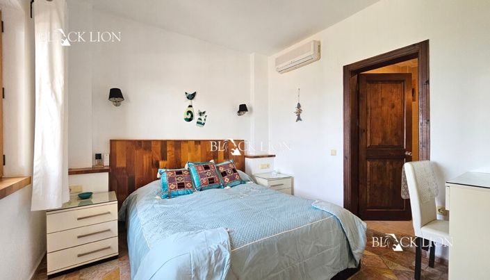 Image No.22-2 Bed Apartment for sale