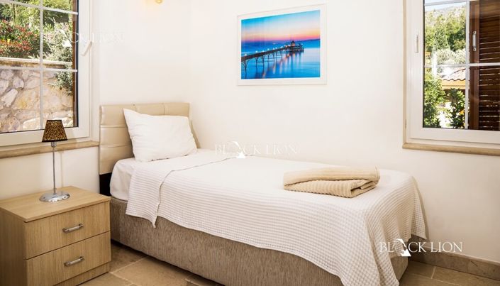 Image No.16-3 Bed Villa for sale