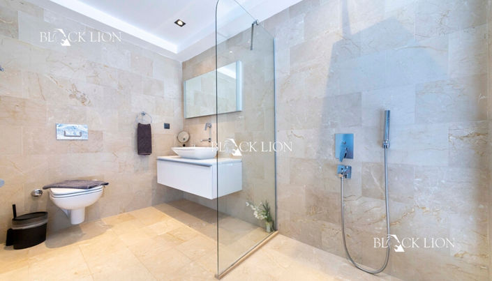 Image No.27-3 Bed Villa for sale