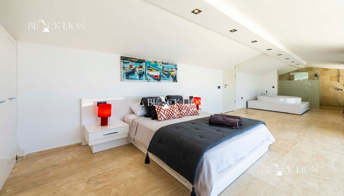 Image No.45-3 Bed Villa for sale