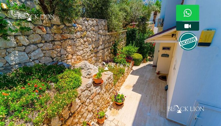 Image No.8-3 Bed Villa for sale