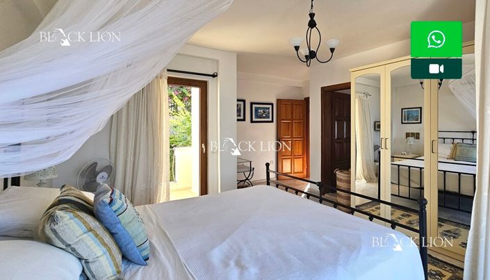 Image No.22-4 Bed Property for sale