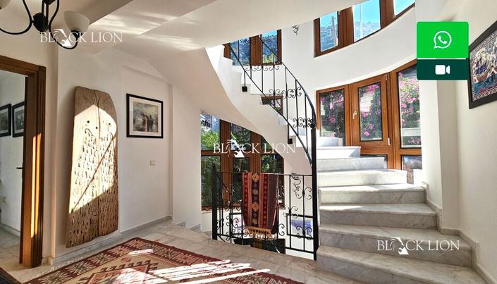 Image No.24-4 Bed Property for sale