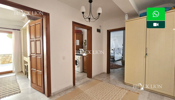 Image No.29-4 Bed Property for sale