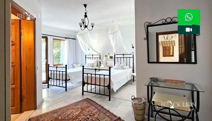 Image No.30-4 Bed Property for sale