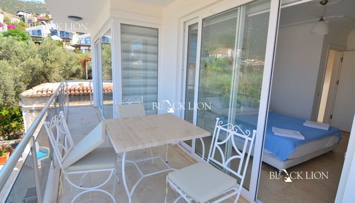 Image No.13-3 Bed Villa for sale