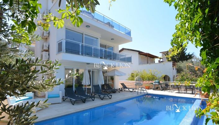 Image No.3-3 Bed Villa for sale