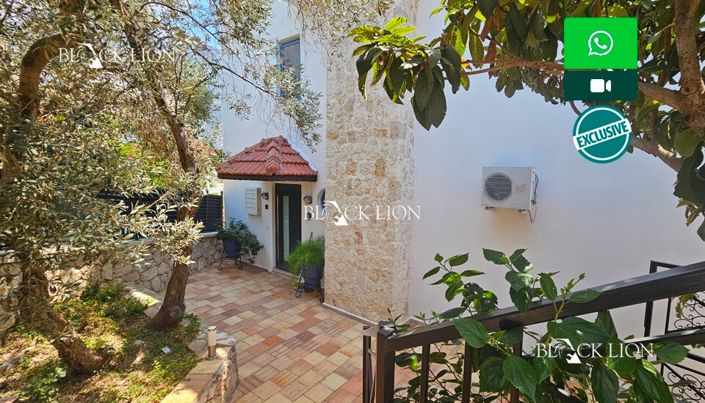Image No.2-4 Bed Villa for sale