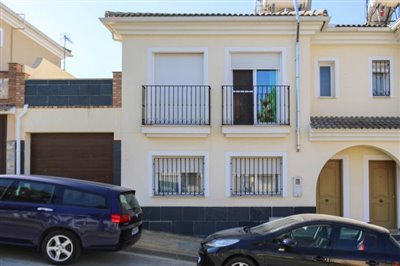 Propriété de 3 chambres à vendre à Pizarra