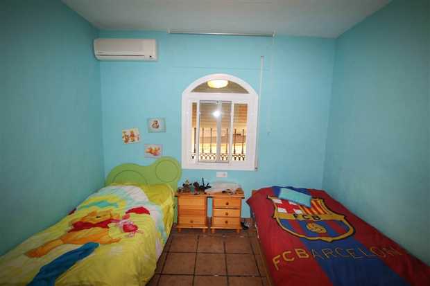 Image No.18-Propriété de 7 chambres à vendre à Guaro