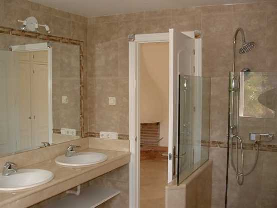 Image No.11-Propriété de 4 chambres à vendre à Guaro