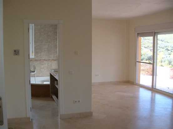 Image No.5-Propriété de 4 chambres à vendre à Guaro