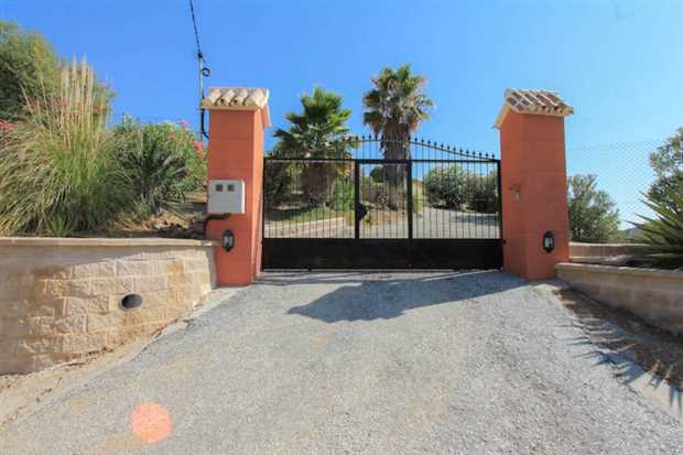 Image No.6-Propriété de 6 chambres à vendre à Monda