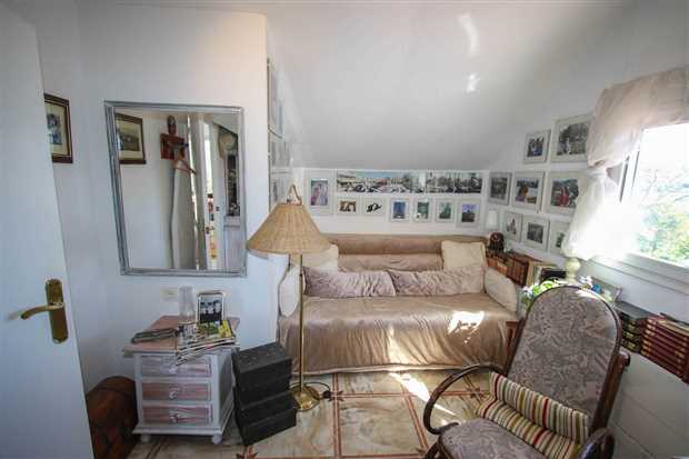 Image No.27-3 Bed Property for sale