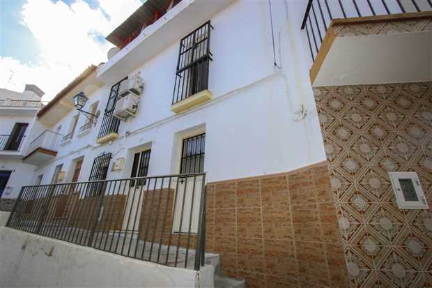 Image No.2-Propriété de 3 chambres à vendre à Guaro