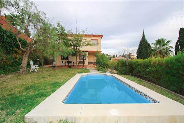 Image No.1-5 Bed Property for sale
