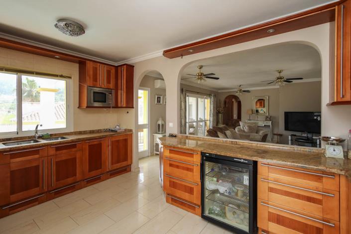 Image No.10-Propriété de 5 chambres à vendre à Monda