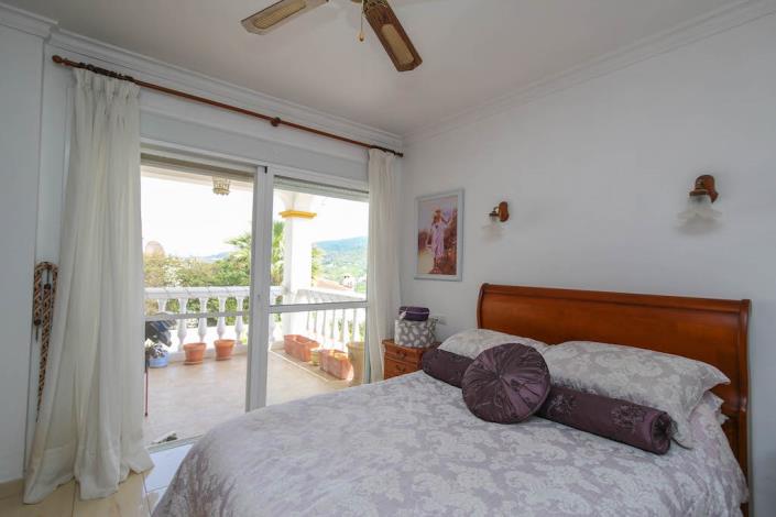 Image No.15-Propriété de 5 chambres à vendre à Monda