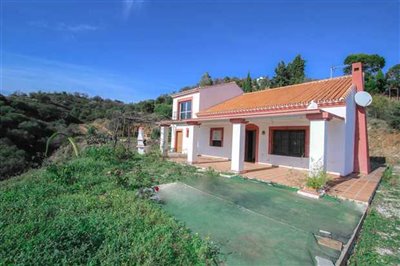 Propriété de 3 chambres à vendre à Guaro