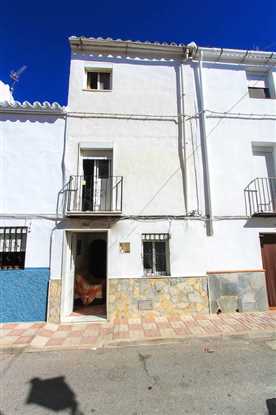 Image No.1-Propriété de 3 chambres à vendre à Yunquera