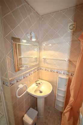 Image No.11-5 Bed Property for sale