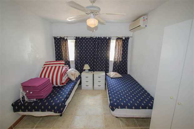 Image No.17-5 Bed Property for sale