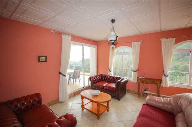 Image No.23-5 Bed Property for sale