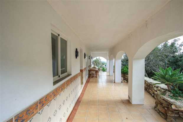 Image No.6-5 Bed Property for sale