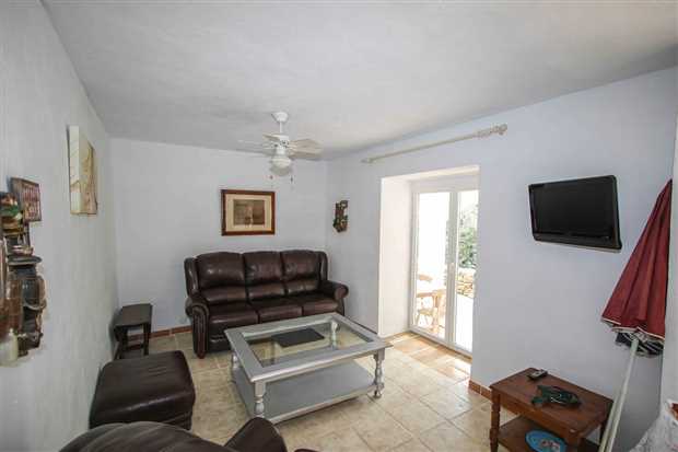 Image No.7-5 Bed Property for sale