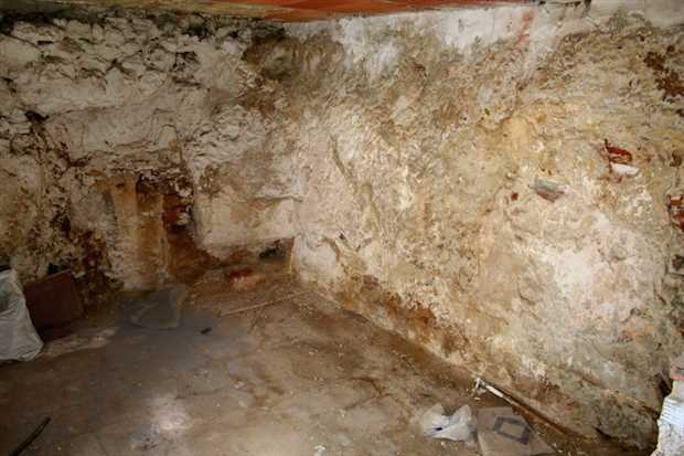 Image No.3-1 Bed Property for sale