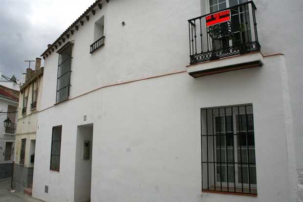 Image No.1-Propriété de 4 chambres à vendre à Coin