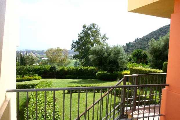 Image No.9-2 Bed Property for sale