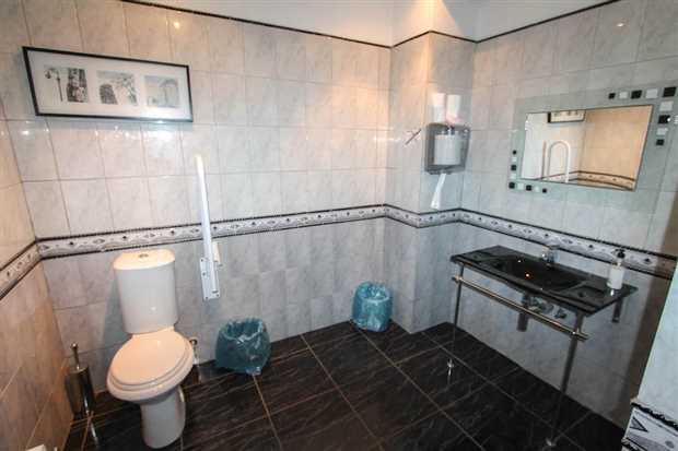 Image No.13-Propriété de 9 chambres à vendre à Álora