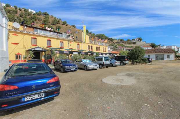 Image No.8-Propriété de 9 chambres à vendre à Álora