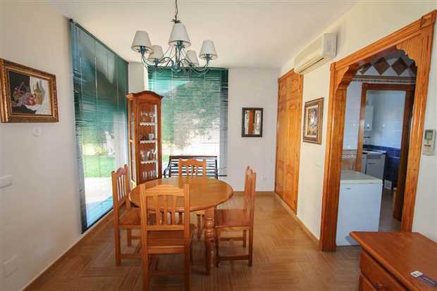 Image No.16-5 Bed Property for sale