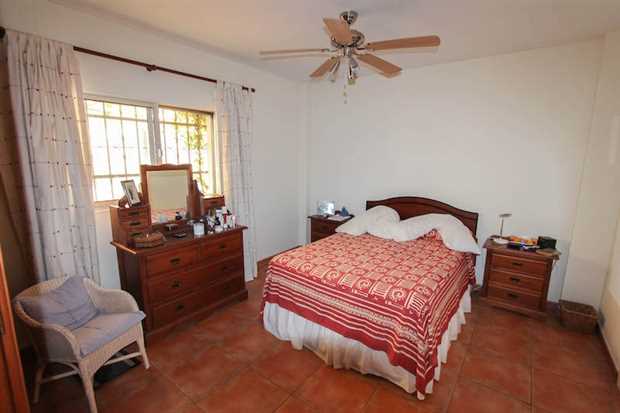 Image No.12-Propriété de 7 chambres à vendre à Coin