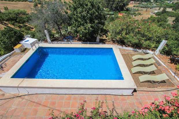 Image No.4-Propriété de 7 chambres à vendre à Coin