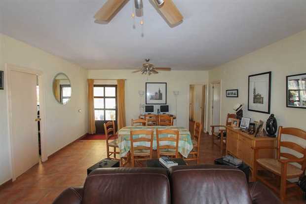 Image No.8-Propriété de 7 chambres à vendre à Coin