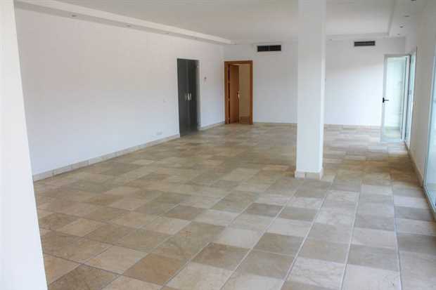 Image No.11-4 Bed Property for sale