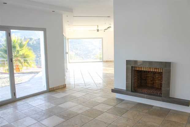 Image No.14-4 Bed Property for sale