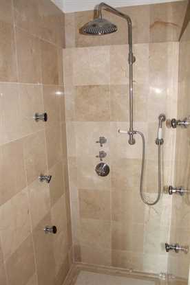 Image No.24-4 Bed Property for sale