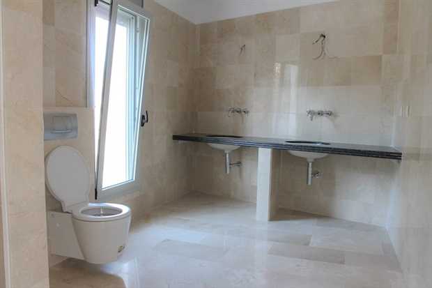 Image No.3-4 Bed Property for sale