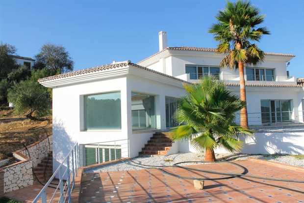 Image No.5-4 Bed Property for sale