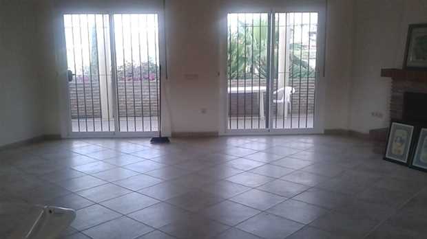 Image No.2-5 Bed Property for sale