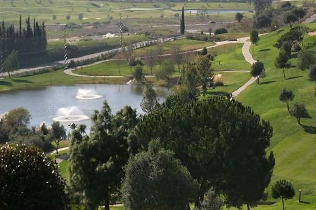 Image No.10-3 Bed Property for sale