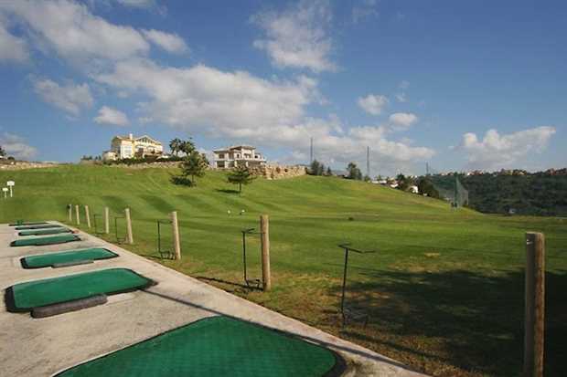 Image No.11-3 Bed Property for sale