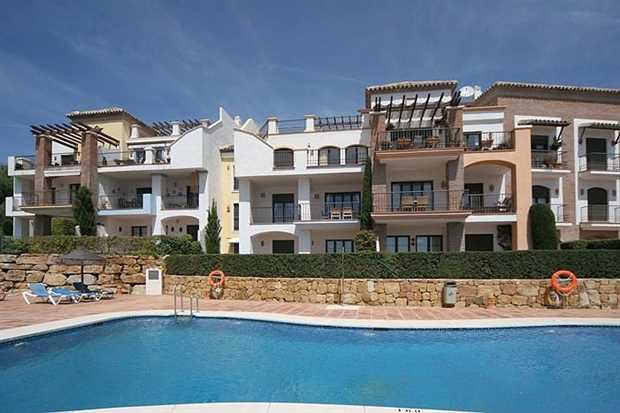 Image No.6-3 Bed Property for sale